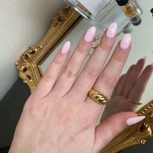 Mejuri croissant ring